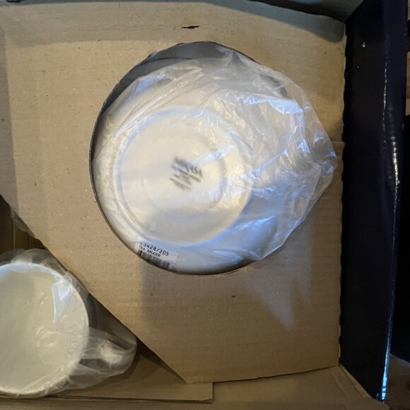 Mikasa Platinum Crown 5-Piece Place Setting, Service for 1 - Picture 4 of 6